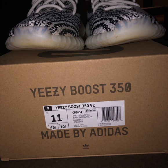 Yeezy 350 v2 zebra size 11 - Picture 4 of 9